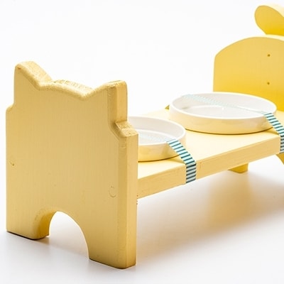 ペット用品 猫ちゃん想いの猫型 フードスタンド イエロー[No5354-0368]