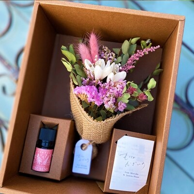 オーガニックルームフレグランスとドライフラワー 薄紅色 お礼品詳細 ふるさと納税なら さとふる