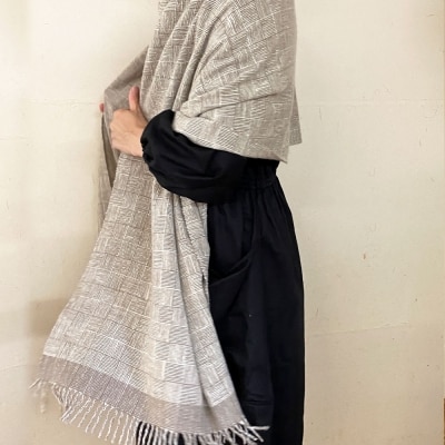 翔工房 上質カシミヤ100% 手紡ぎ・手織りストール 網代模様 ベージュ[No5354-0611]