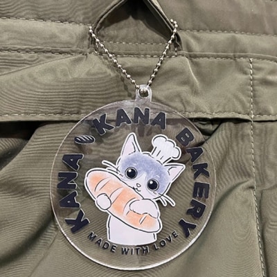 保護猫活動を応援!選べる アクリル チェーンホルダー:パン持ちバージョン[No5354-7113]