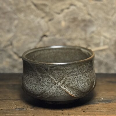 【唐津焼　炎向窯　彫唐津　蛇蝎茶碗】打越一彦作