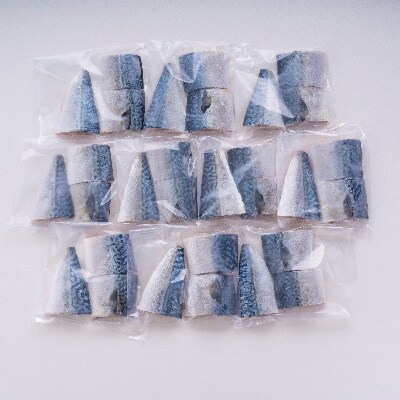 <唐津・昭徳>取り出し便利な小分け包装塩さば切身30切セット[大](S7)