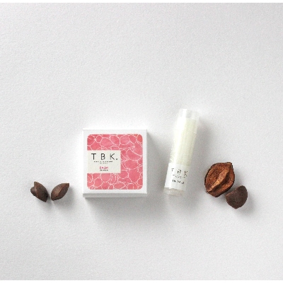 全身に使える万能クリーム & リップクリーム