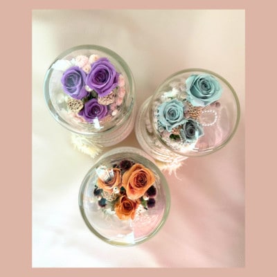 ガラスドームのお供え仏花　はなしずく