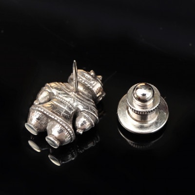 【縄文アクセサリー「Do_goods」】SILVER925 初代 豆遮光器土偶ピンズ 659-672