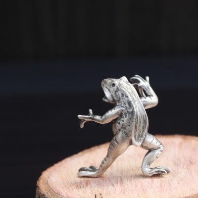 【縄文アクセサリーDo_goods】シルバー925製 鳥獣戯画 かえるのペンダント中 700-211