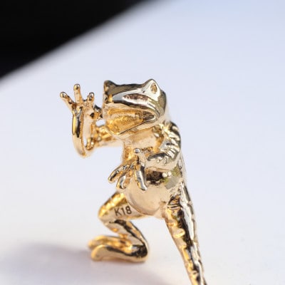 【縄文アクセサリーDo_goods】 K18鳥獣戯画 かえるのオブジェ小 700-218