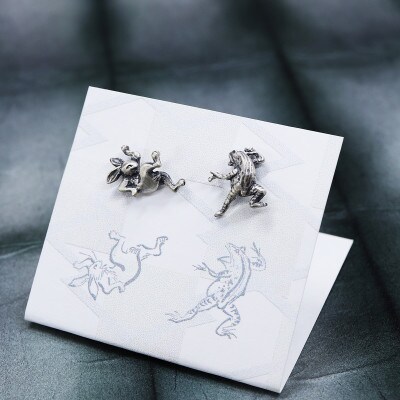 【鳥獣戯画】かえるとうさぎのシルバー925 セットピアス 700-225
