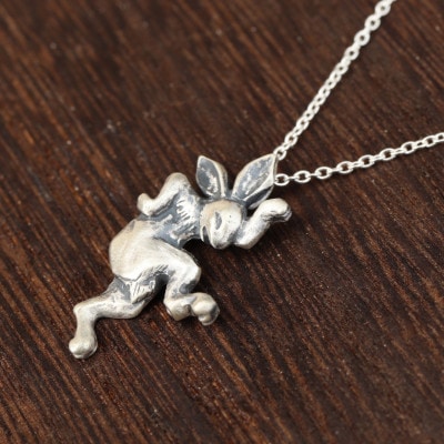 【鳥獣戯画】レリーフうさぎのシルバー925ネックレス 700-229
