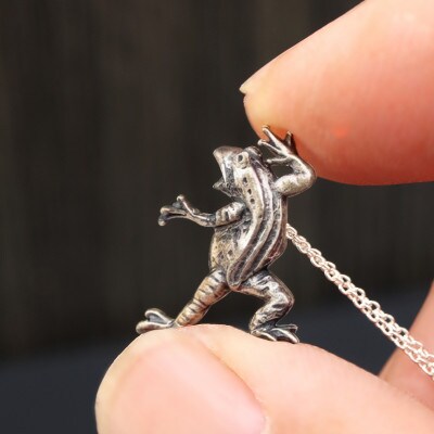 【鳥獣戯画】レリーフかえるのシルバー925ネックレス 700-230