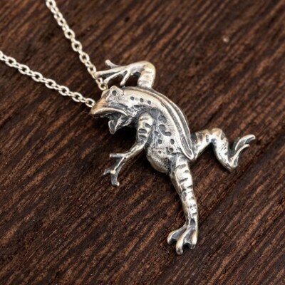 【鳥獣戯画】レリーフかえるのシルバー925ネックレス 700-230