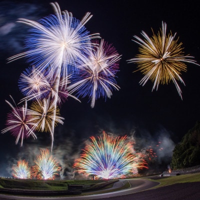 【2026岡山国際サーキット花火大会】パドックS席観覧券20枚付/パーティールーム利用(駐車場券付)