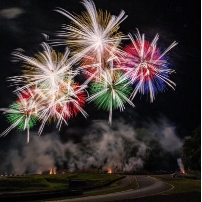 【2026岡山国際サーキット花火大会】パドックS席観覧券20枚付/パーティールーム利用(駐車場券付)