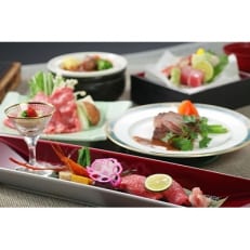 湯郷温泉　湯郷グランドホテル　一泊二食付ペア宿泊券　(平日限定・夕食は地元特選牛なぎビーフ会席料理)