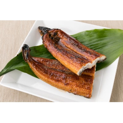 うなぎ蒲焼【有頭・中国産】　約1.2kg(約300g×4尾)