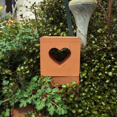 レンガの置物 3個 ハートレッド H032 012 お礼品詳細 ふるさと納税なら さとふる