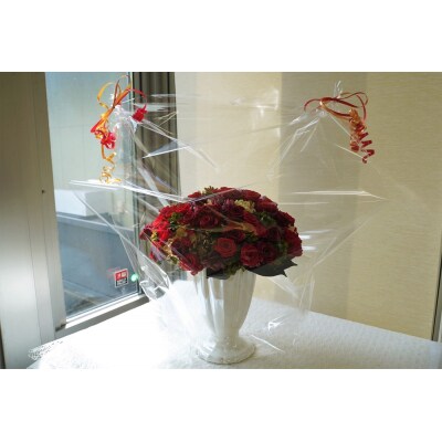 プリザーブドフラワーローズ60輪のアレンジメント　ギフト 産地直送 インテリア H193-016