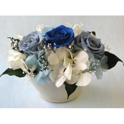 【日付指定可能】 プリザーブドフラワーローズ3輪アレンジメント ブルー バラ 　H193-024