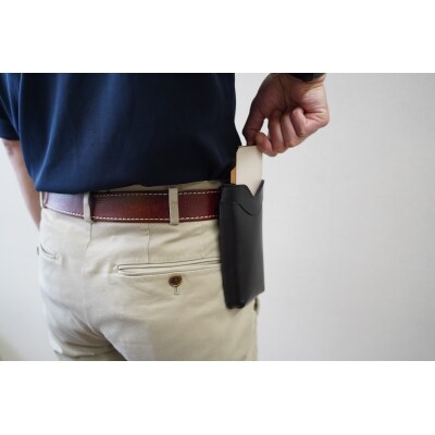 職人手作りの【本革】「スマホポーチ」ブラック ケース 革 携帯ホルダー ポーチ 黒 H066-083