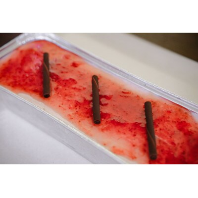 福岡県産【あまおう使用】いちごのムースケーキ　350g×1個(宮若市)