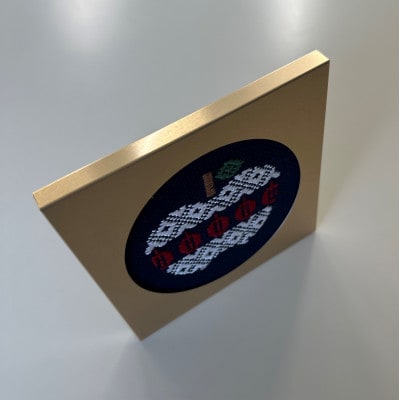 青森伝統工芸　こぎん刺しりんごフレーム