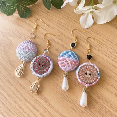 手作りの一点物 つがるこぎん刺しピアス