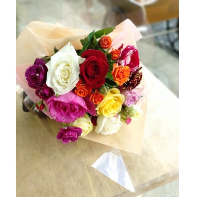 『天使のバラ』薔薇だけのミニ丈ブーケ(色MIX)Sサイズ