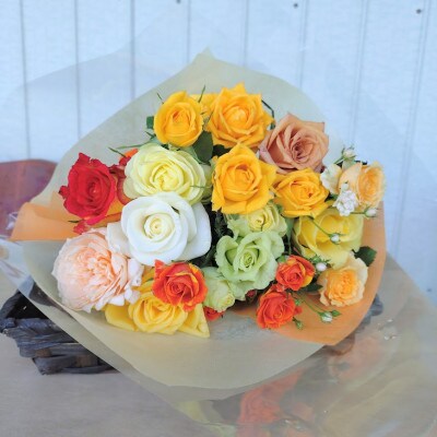 『天使のバラ』薔薇だけのミニ丈ブーケ(黄オレンジ系)Sサイズ