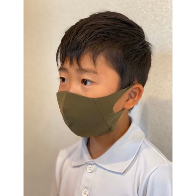 普段使いに昼夜問わず使える、耳と肌に優しい布マスク(耳ふわKIDS)キッズサイズ、カーキ:1枚