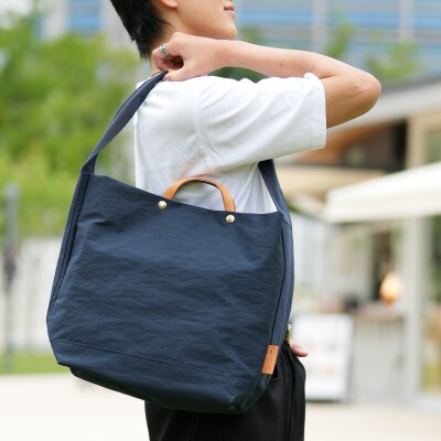 豊岡鞄　2WAYトート　ネイビー　TUTUMU News paper tote　(24-152)