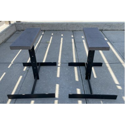 WINTER SPORTS GEAR MAINTENANCE BENCH