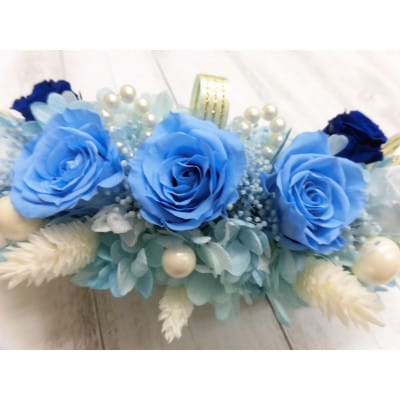 横長華やかプリザアレンジ　ブルー
