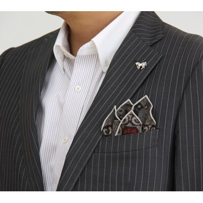 本場大島紬ポケットチーフ　龍郷柄1(赤)クラッシュタイプ(かがり糸ベージュ)