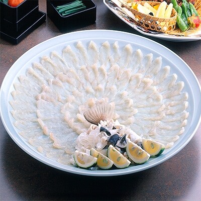 【2022年3月上旬発送】とらふぐ刺身4人前　芦屋老舗 魚力水産　菊盛り一尺大皿(30cm)