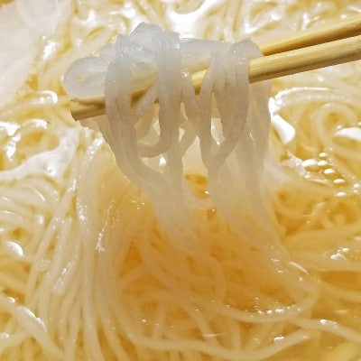 よくばりモツ鍋セット 醤油味2人前&みそ味2人前(合計4人前) (米粉麺付)　芦屋町