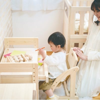 薩摩川内市産ヒノキ IKONIH キッズデスク+チェアセット KS-311