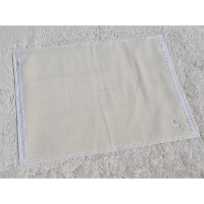 ベビー綿毛布　綿100%　レース付刺繍入り　アイボリー