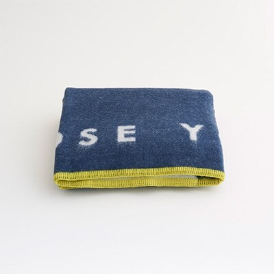 CLOSE YOUR EYES wool blanket