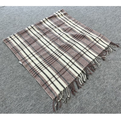 ウール100%　可愛いチェック柄のウールひざ掛け　大判サイズ(70×140cm)　AW-502