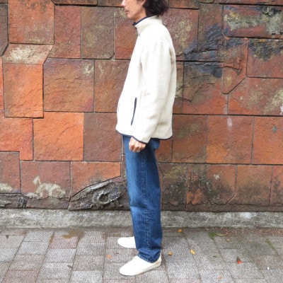 ウール毛布で出来た軽くて温かいフリースジャケット　オイスターベージュLLサイズ(和心衣・ワゴロモ)