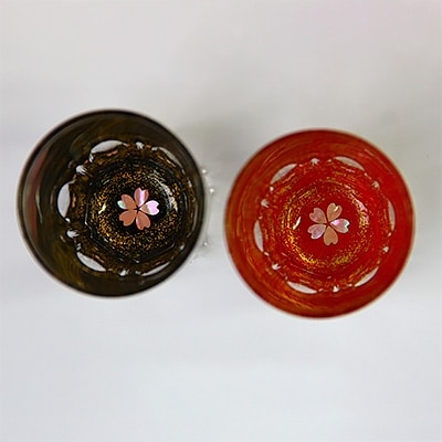 螺鈿ガラスショット(黒・朱セット)桜　【高岡漆器】