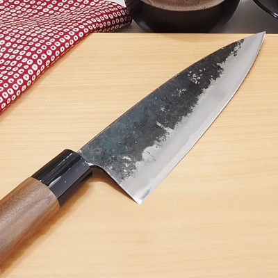 【土佐打刃物】舟行包丁 黒打ち仕上げ 白鋼 両刃 刃渡り15cm