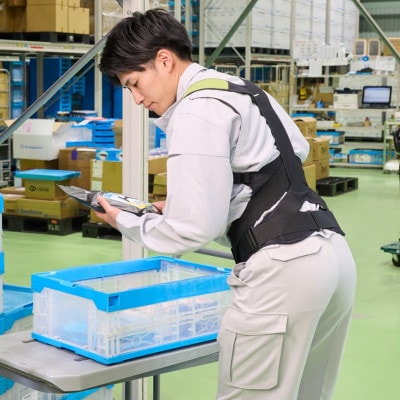 中腰姿勢の負担を軽減する　DARWING SATT(ダーウィン サット)L