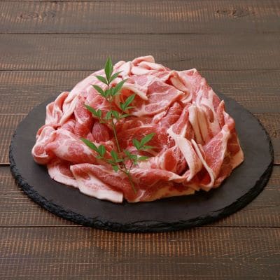 「肉厚でジューシー 越後もち豚肩ロース すきやき用1.1kg」