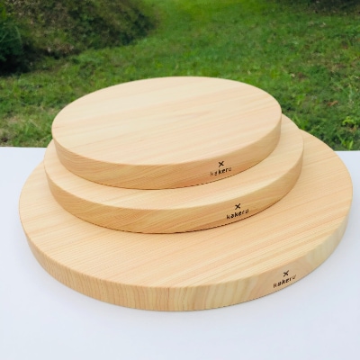 木製まんまるまな板　-Mサイズ-　直径約27cm　天然ヒノキ無垢材