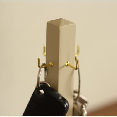 木と真鍮のキースタンド アンティークホワイト【申込後に製作いたします】