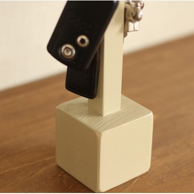 木と真鍮のキースタンド アンティークホワイト【申込後に製作いたします】