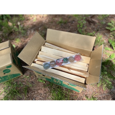 信州産焚き付け用薪　カラフルでコロコロした着火剤付き(6個入)　薪約3キロ×2箱