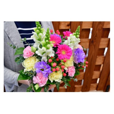 フラワーアレンジ(ギフトにも)花の名産地伊那から全国へ　旬の切り花を1鉢お届け