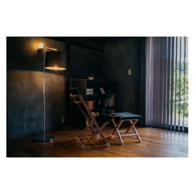 無垢材・木製　イスとフットレスト(pioneer plants/ ChairとOttomanのセット